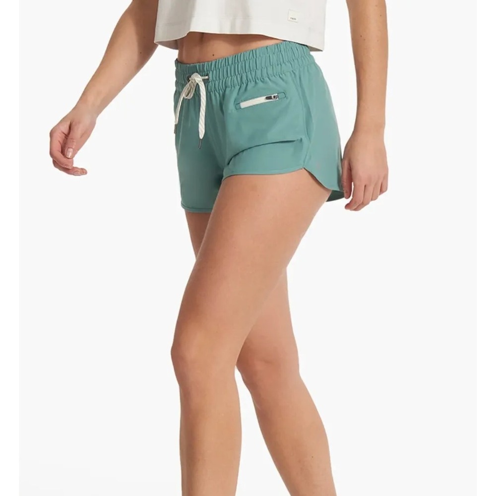 Vuori Clementine Short 2.5" Teal Green Performance Running Shorts Womens XL NWT
